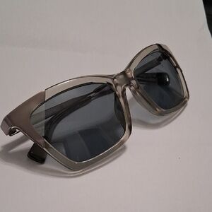 Trendy Square Gray Sunglasses